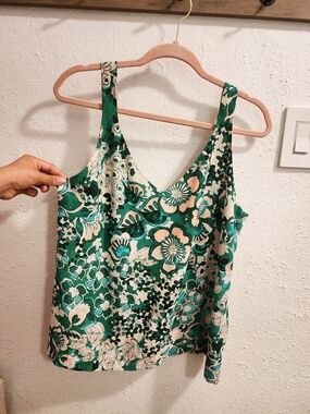 Morgan de Toi Green and Cream Floral V-Neck Camisole - Medium